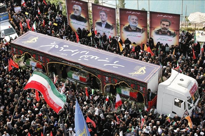 Iran: hommage national aux victimes du conflit avec Israël - ảnh 1