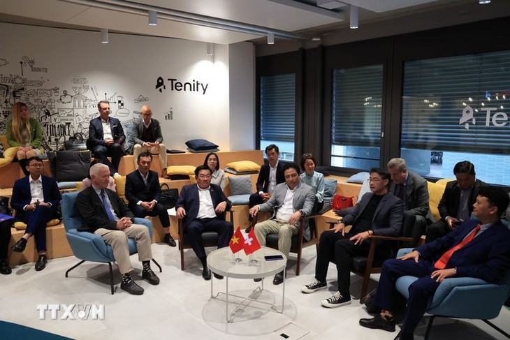 Vietnam–Suisse: De nouvelles perspectives pour une coopération économique décentralisée - ảnh 1
