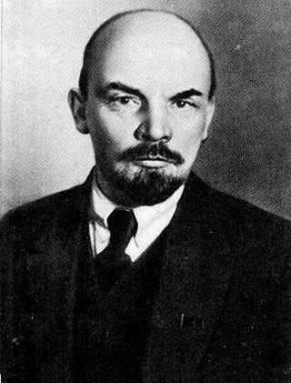 Kỷ niệm 142 năm ngày sinh lãnh tụ giai cấp vô sản quốc tế Vladimir Ilyich Lenin - ảnh 1