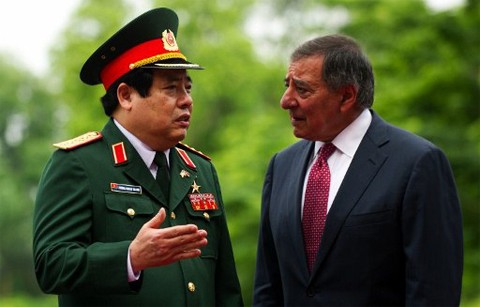 Báo chí Hoa Kỳ nhận định về chuyến thăm VN của Bộ trưởng Leon Panetta  - ảnh 4