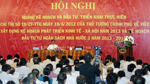 Thủ tướng Nguyễn Tấn Dũng chủ trì hội nghị ngành kế hoạch đầu tư toàn quốc - ảnh 2