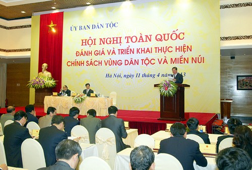 Phát triển kinh tế xã hội, giảm tỷ lệ hộ nghèo ở vùng dân tộc, miền núi - ảnh 2