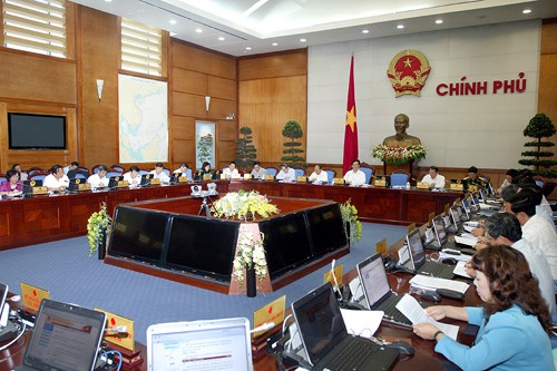 Chính phủ họp phiên thường kỳ tháng 4/2013 - ảnh 1