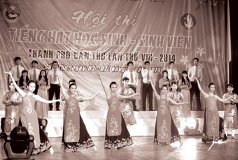 Khai mạc Hội thi “Tiếng hát học sinh, sinh viên Thành phố Cần Thơ” lần VIII – năm 2014 - ảnh 1