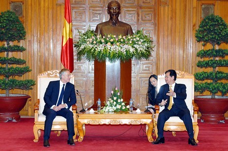 Thủ tướng Nguyễn Tấn Dũng tiếp cựu Thủ tướng Anh Tony Blair - ảnh 1