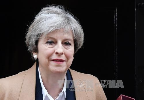 Warga negara EU bebas datang ke Inggeris untuk mencari laapangan kerja setelah Brexit - ảnh 1