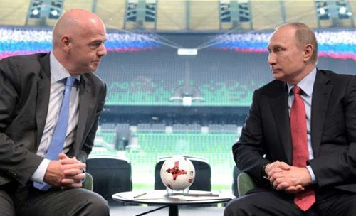 Presiden Rusia, Vladimir Putin menegaskan akan menciptakan syarat yang sebaik-baiknya kepada FIFA untuk Piala Konfederasi 2017 dan Piala Dunia 2018 - ảnh 1