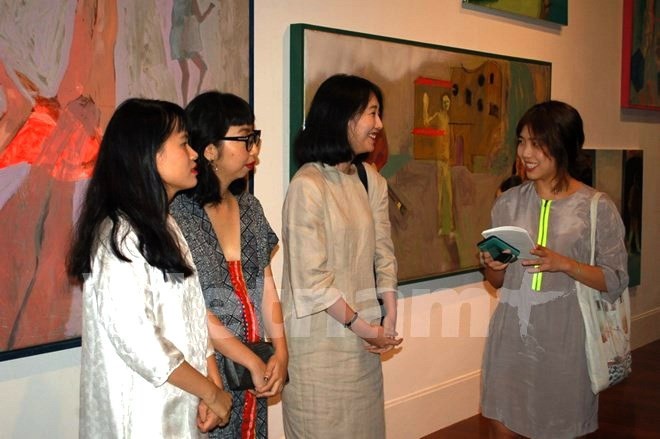 Pameran seni rupa istimewa dibuka sehubungan dengan peringatan ultah ke-25 hubungan diplomatik Vietnam-Republik Korea - ảnh 1