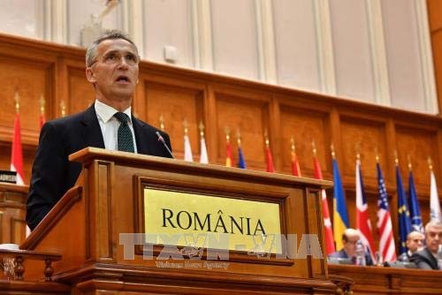 NATO dan Rusia melakukan perbahasan intim tentang masalah Ukraina dan Afghanistan - ảnh 1