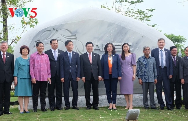 Pembukaan Taman APEC - ảnh 1