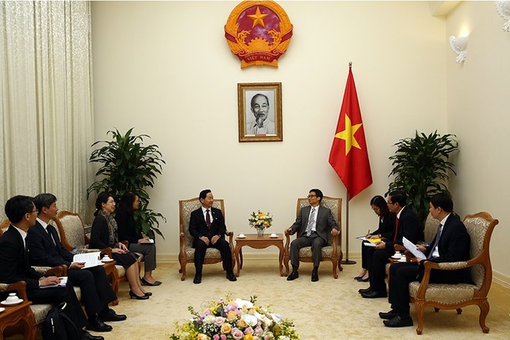 Deputi PM Vietnam, Vu Duc Dam menerima Deputi PM Republik Korea - ảnh 1