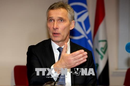 NATO menegaskan akan mempertahankan pasukan-nya di Irak - ảnh 1