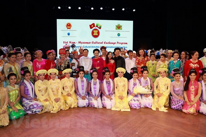 Mendorong sosialisasi pusaka-pusaka budaya Vietnam di Myanmar - ảnh 1