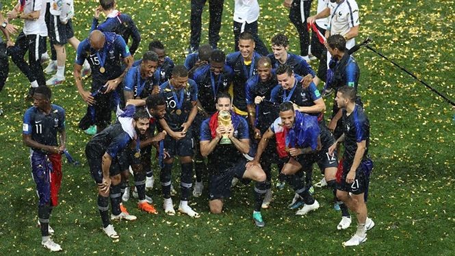 Menundukkan Kroasia, Perancis menjuarai  Piala Dunia  2018 - ảnh 1