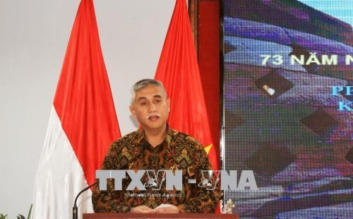 Peringatan ultah ke-73 Hari Kemerdekaan Republik Indonesia - ảnh 1