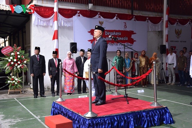 Upacara Bendera sehubungan dengan Hari Kemerdekaan Republik Indonesia (17/08/1945-17/08/2018) - ảnh 2