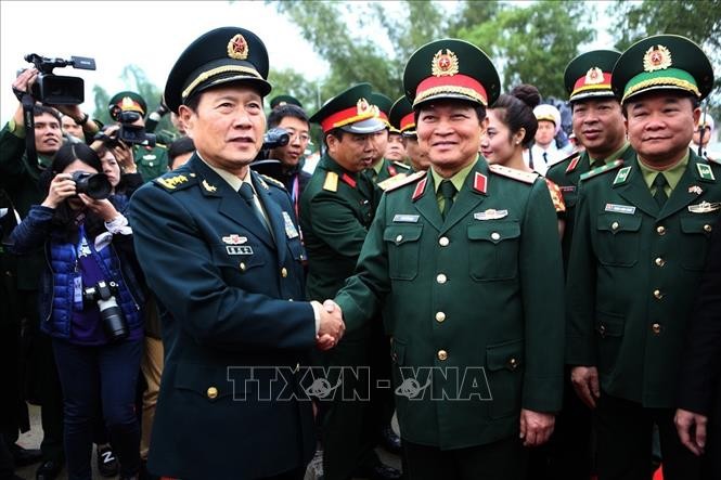 Kerjasama erat antara tentara dan rakyat Vietnam dan Tiongkok di daerah perbatasan Phuc Hoa – Long Zhou - ảnh 1