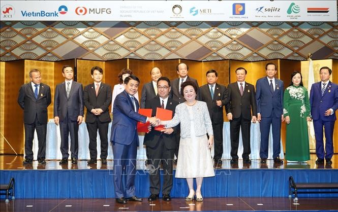 Berbagai grup papan atas Jepang berkomitmen melakukan investasi sebesar 4 miliar USD di Kota Ha Noi - ảnh 1