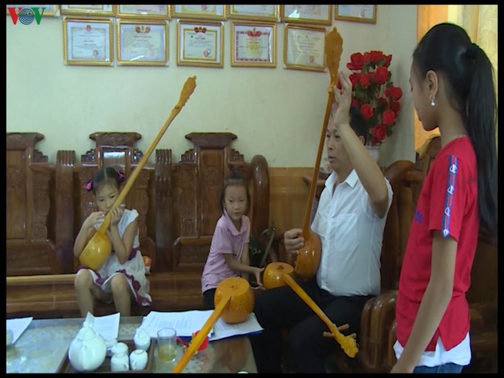 Melestarikan Melodi Lagu Then di Kabupaten Nguyen Binh - ảnh 2