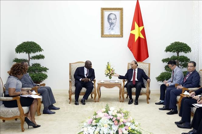 PM Vietnam, Nguyen Xuan Phuc menerima Dubes Nigeria di Vietnam - ảnh 1