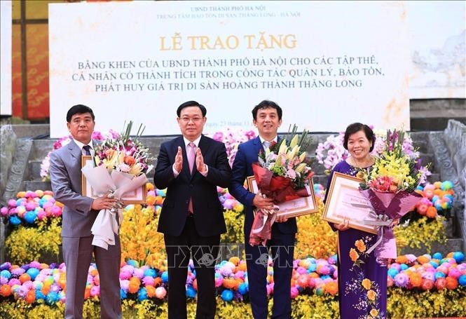 Memperingati HUT ke-10 Pengakuan Benteng Kuno Thang Long sebagai Pusaka Budaya Dunia - ảnh 1