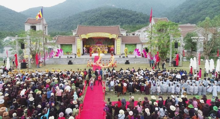 Provinsi Quang Ninh Melestarikan dan Mengembangkan Nilai-Nilai Pusaka Budaya bagi Pengembangan Pariwisata - ảnh 2