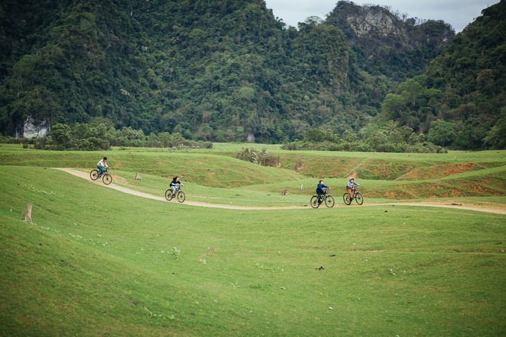 Dataran Tinggi Dong Lam – Tempat Wisata Yang Ideal - ảnh 17