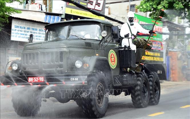 Jurnalis Asing Menilai Bahwa Vietnam Secara Cepat Hadapi Pandemi Covid-19 - ảnh 1