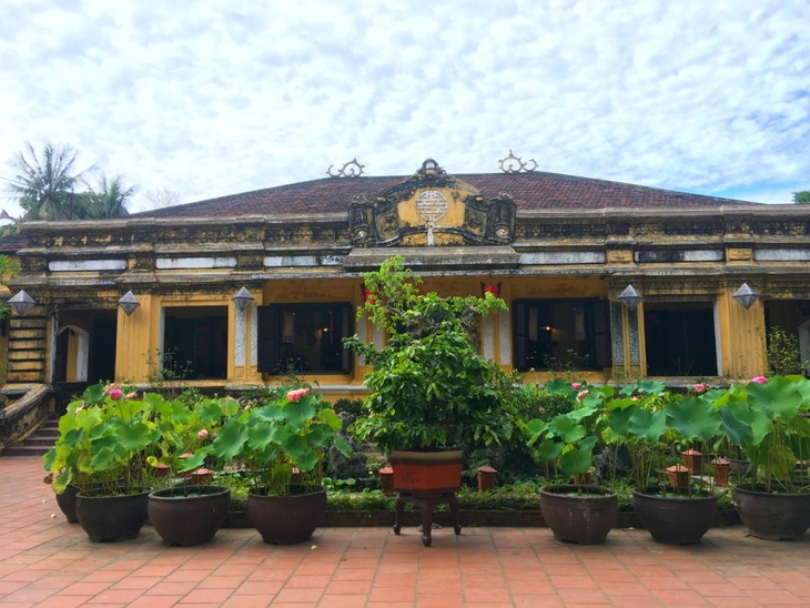 Ruang Budaya Luc Bo – Tempat Untuk Melestarikan Kerajinan Tradisional di Bumi Ibukota Kuno - ảnh 1