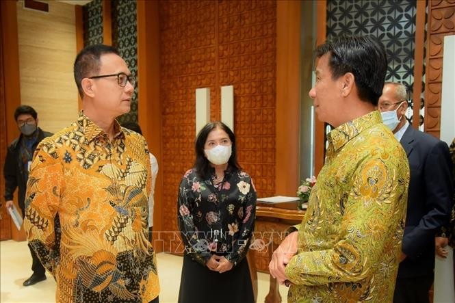 Membawa Hubungan Kemitraan Strategis Vietnam-Indonesia Ke Ketinggian Baru - ảnh 1