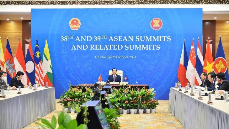 Vietnam Berupaya Keras Bersama-Sama dengan ASEAN Membangun Komunitas Yang Tangguh dan Kuat - ảnh 1