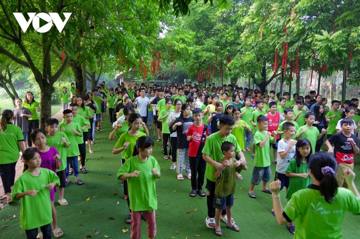 Saudari Vu Thi Dung – Ibu dari 400 Anak Yatim Piatu dan Perjalanan Aspirasi - ảnh 2