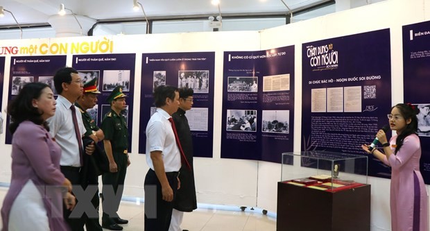 Pembukaan Pameran “Ho Chi Minh – Potret Seorang” - ảnh 1