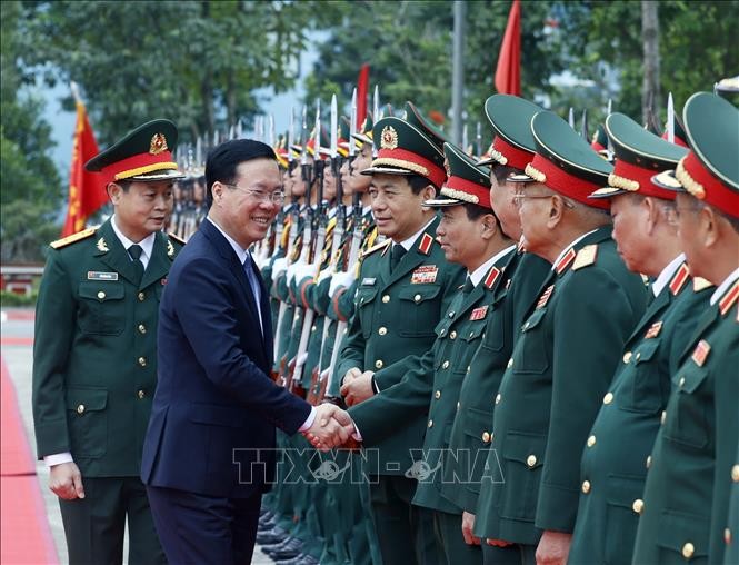 Presiden Periksa Latihan Kesiagaan Bertempur di Brigade K3, Departemen Umum II, Kemenhan - ảnh 1