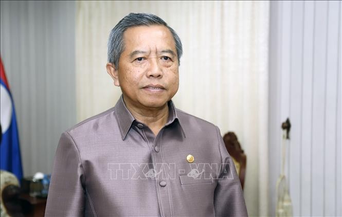 Kunjungan PM Laos ke Vietnam turut Dorong Lebih Lanjut  Kerja Sama Ekonomi Bilateral  Kian Mendalam - ảnh 1