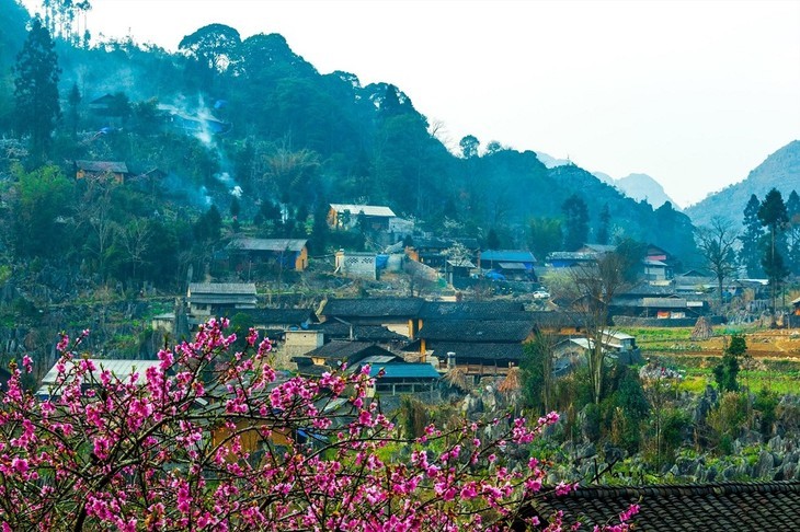 Dusun-Dusun yang Indah seperti Bumi Dongeng di Provinsi Ha Giang - ảnh 11