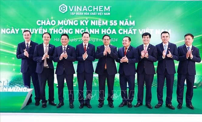 PM Pham Minh Chinh Hadiri Upacara Peringatan HUT ke-55 Hari Tradisional Cabang Kimia Vietnam - ảnh 1