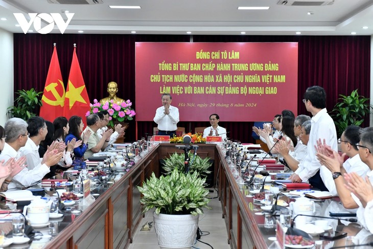 Sekjen, Presiden Vietnam, To Lam: Membangun, Memperkokoh Diplomasi pada Zaman Baru   - ảnh 1