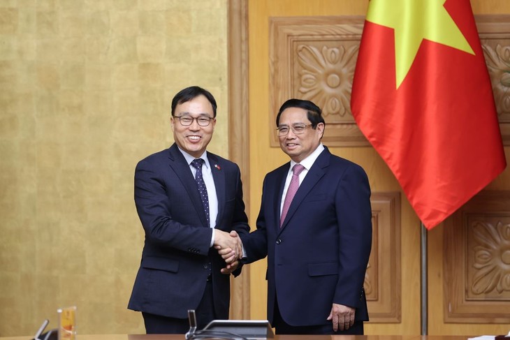 PM Pham Minh Chinh Lakukan Temu Kerja dengan Dubes Republik Korea di Vietnam - ảnh 1