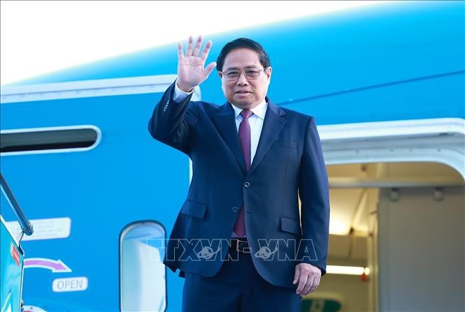 PM Pham Minh Chinh Berangkat Menghadiri Konferensi Para Pemimpin BRICS yang Diperluas - ảnh 1