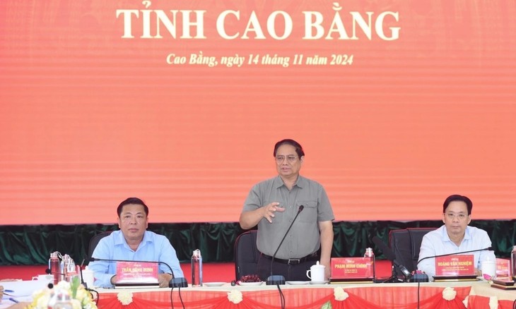 PM Pham Minh Chinh Lakukan Temu Kerja dengan Provinsi Cao Bang dan Lang Son tentang Proyek Jalan Tol Dong Dang – Tra Linh - ảnh 1