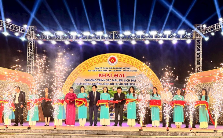 Pembukaan Program “Corak Wisata Bumi Cikal Bakal” - ảnh 1