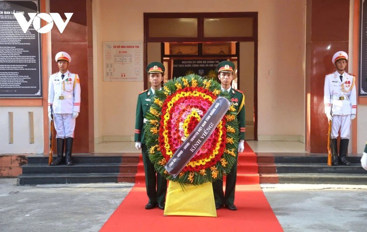 Upacara Berziarah Mantan Presiden Tran Duc Luong Dimulai  - ảnh 6