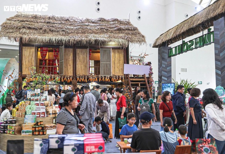 Ruang Multi-Kultural di Pekan Raya Musim Gugur 2025 - ảnh 9