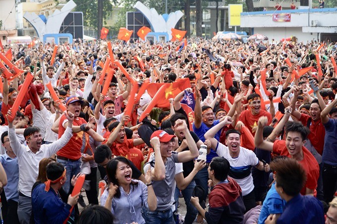 Vietnamese football fans ready for U23 Championship final  - ảnh 2