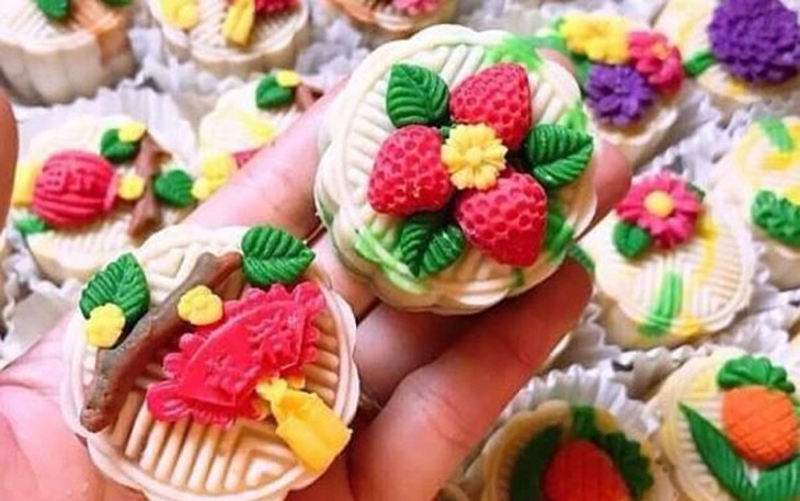 Mini mooncakes popular in Mid-Autumn Festival 2020 - ảnh 1