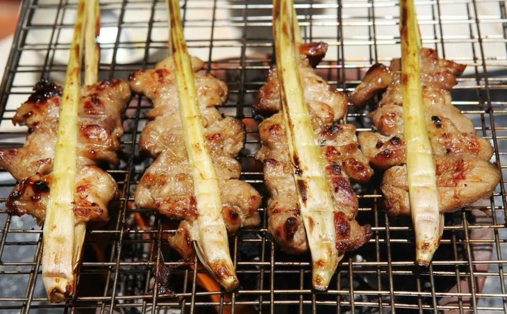 Lemongrass Chicken Skewers - ảnh 1