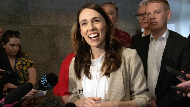 New Zealand's Ardern forms government with Greens  - ảnh 1