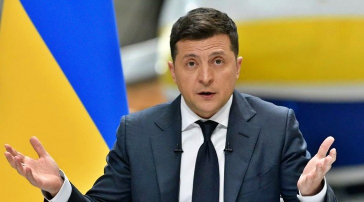 Ukraine imposes sanction on Russian president, officials - ảnh 1