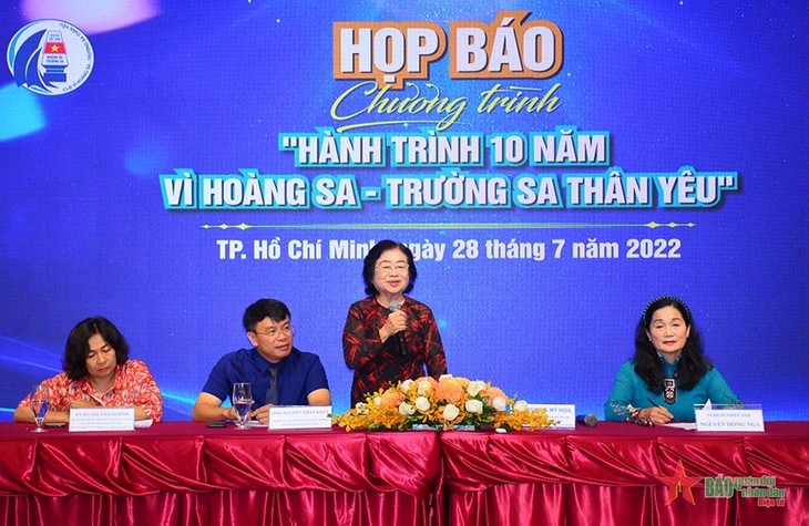 “For the beloved Hoang Sa - Truong Sa” program reviewed - ảnh 1